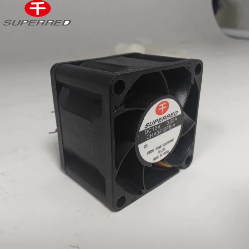 Χαμηλό θόρυβο και ανθεκτικό DC CPU ανεμιστήρα πλαστικό PBT 94V0 πλαίσιο 35000 ώρες προσδόκιμο ζωής